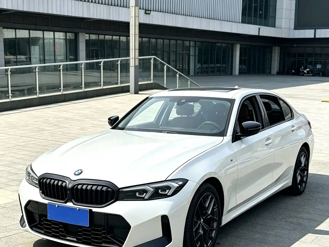 BMW 3 серии 2025