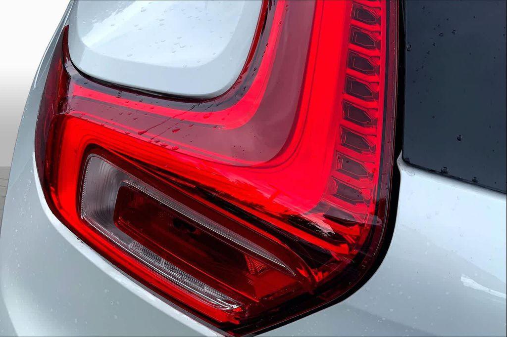 Volvo XC40 2024