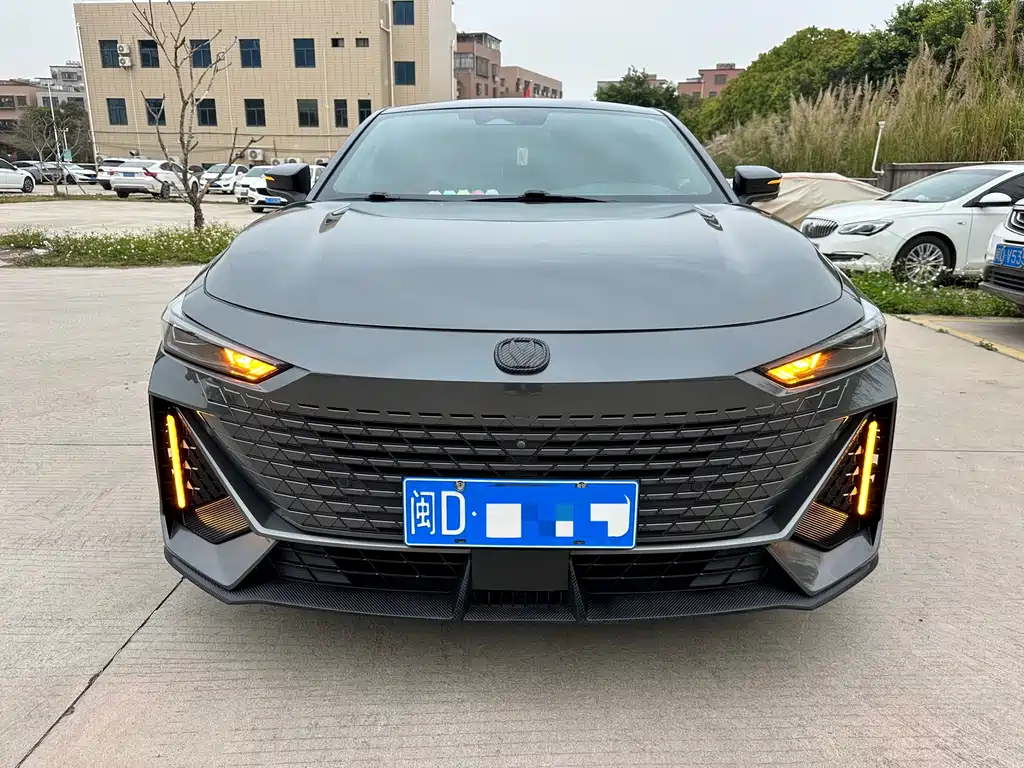 Changan UNI-V 2022