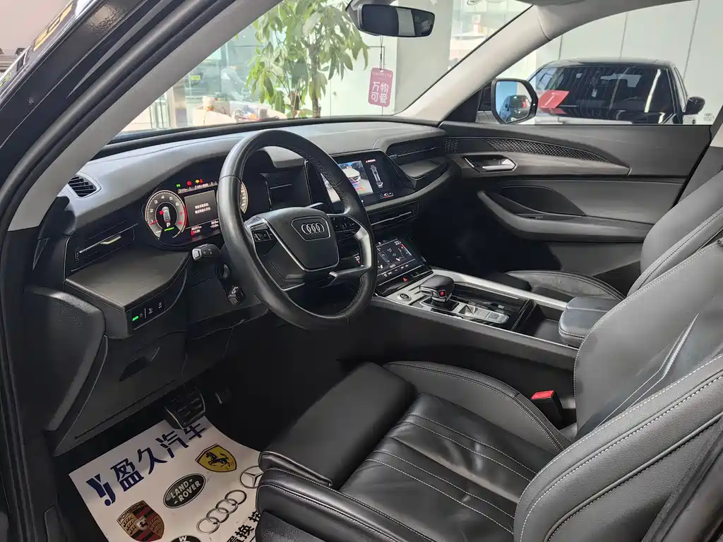 Audi Q6 2024