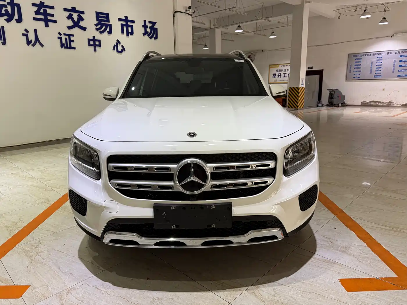 Mercedes-Benz GLB 2022