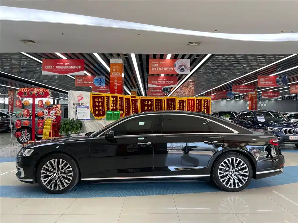 Audi A8 2022