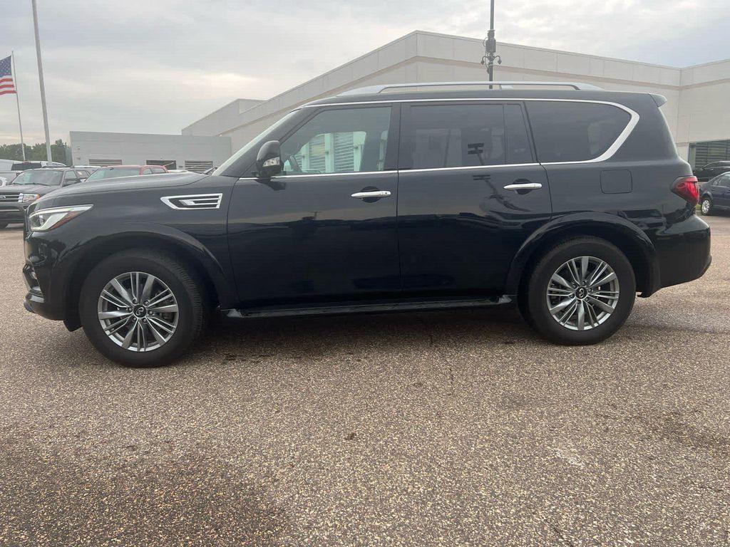 Infiniti QX80 2023