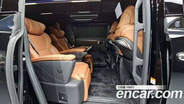 Toyota Alphard 2024