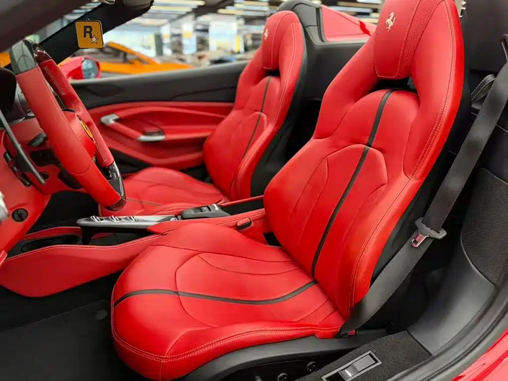 Ferrari F8 2021