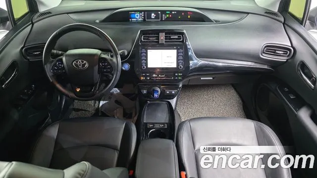 Toyota Prius 2021
