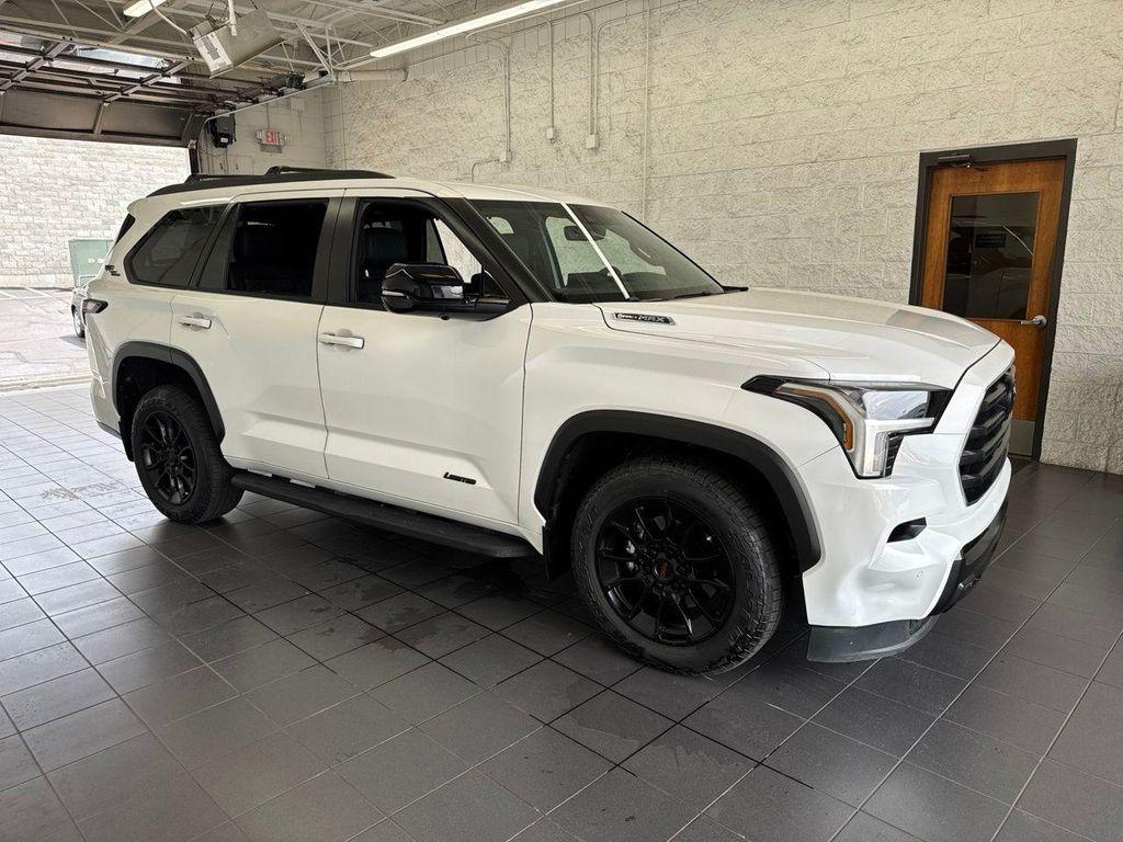 Toyota Sequoia 2025