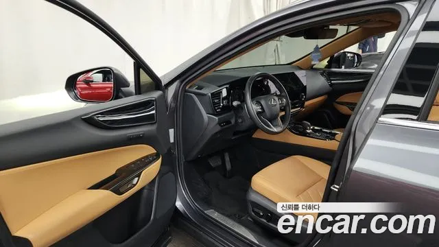Lexus NX 2024