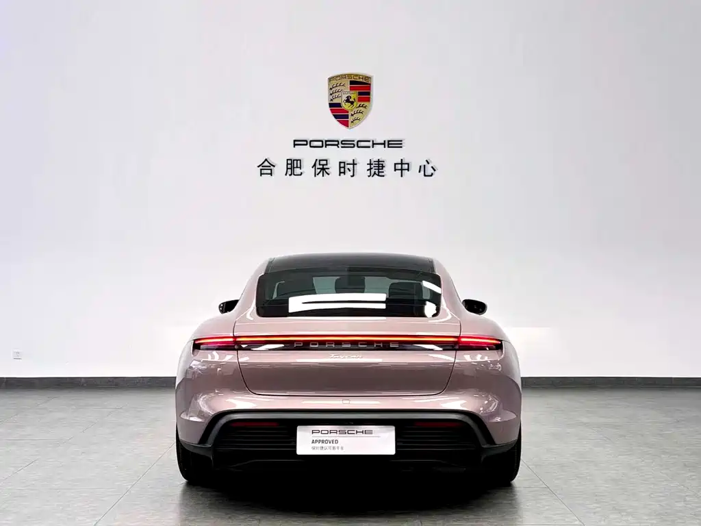 Porsche Taycan 2023