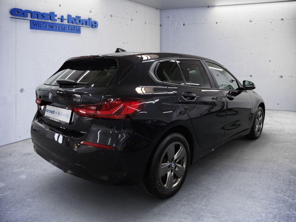 BMW 118 2024