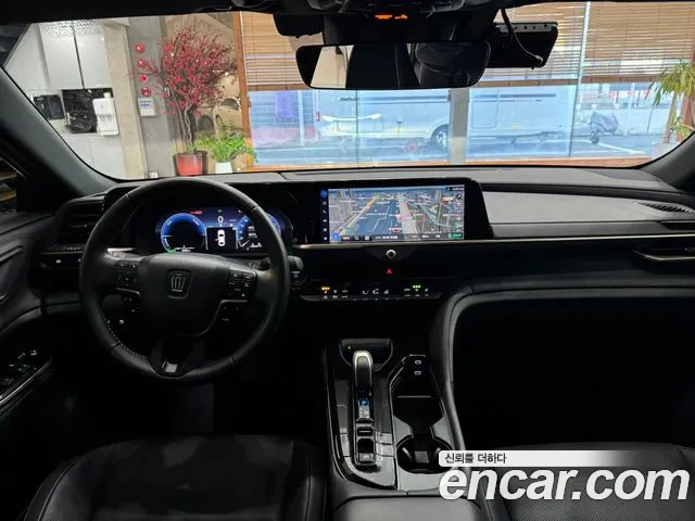 Toyota Crown 2024