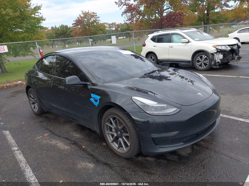 Tesla Model 3 2022
