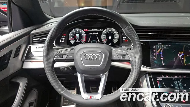 Audi Q8 2022