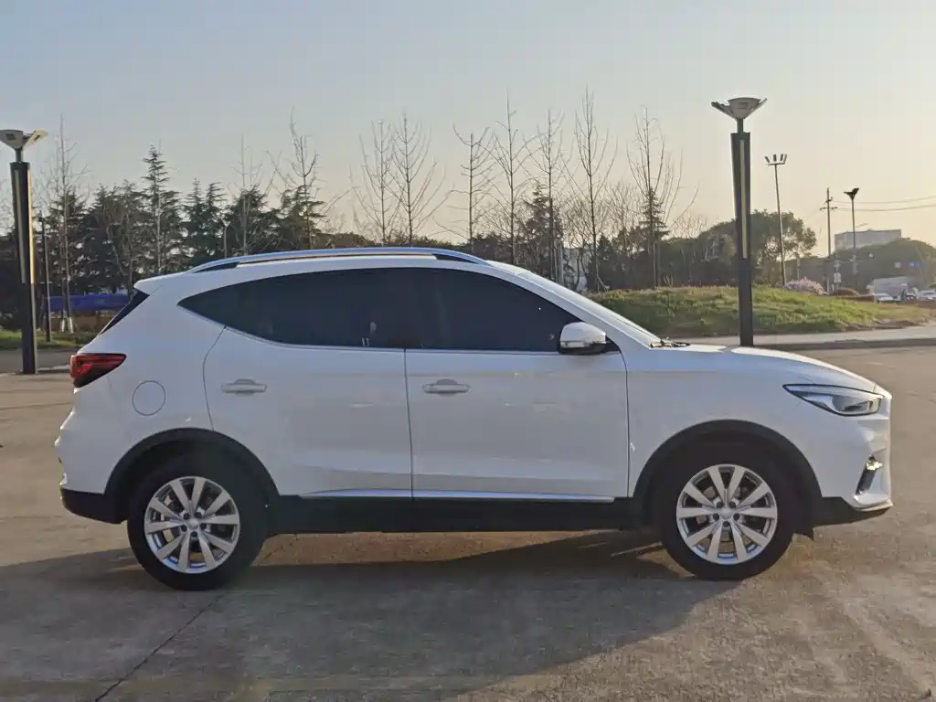 MG ZS 2020