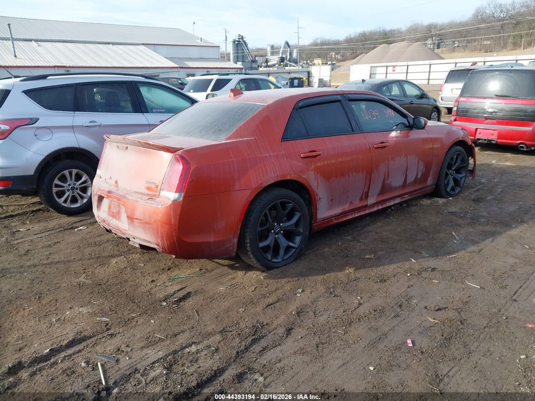 Chrysler 300 2021