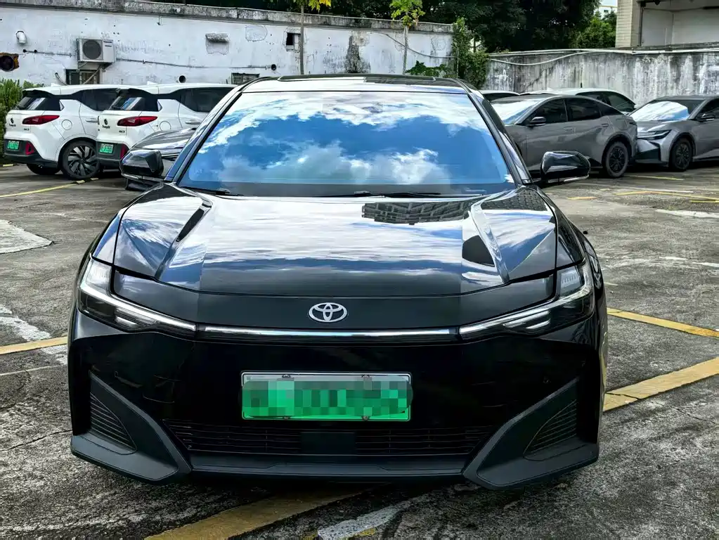 Toyota bZ3 2024
