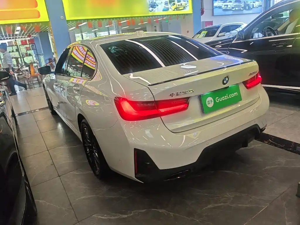 BMW 3 серии 2024