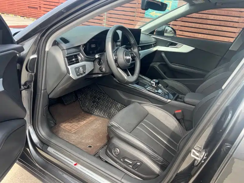 Audi A4 2021