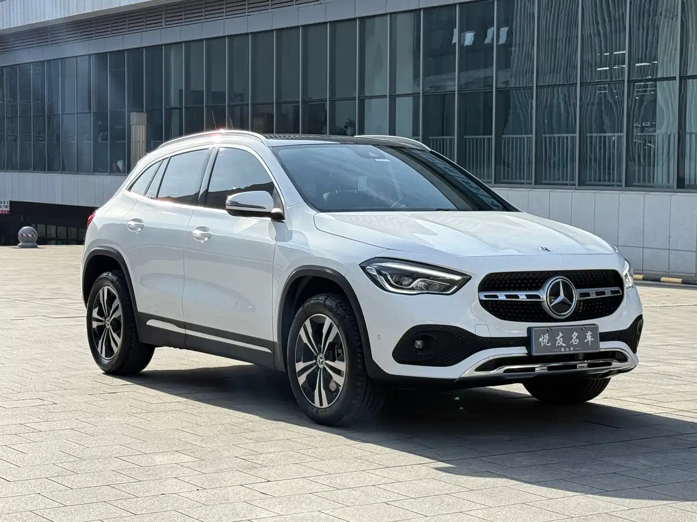 Mercedes-Benz GLA 2023