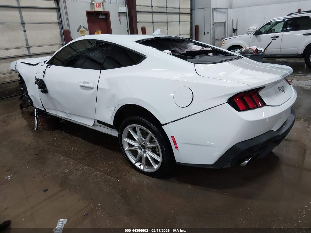 Ford Mustang 2024
