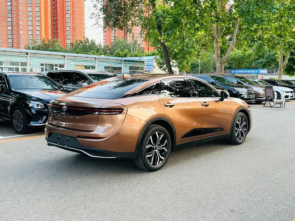 Toyota Crown 2024