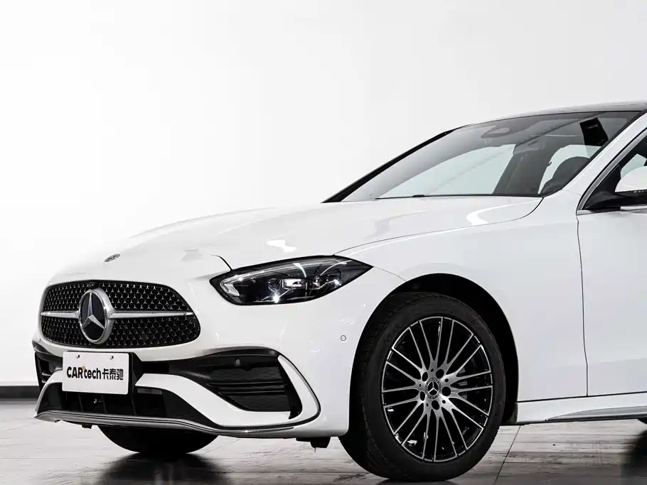 Mercedes-Benz C-Класс 2025