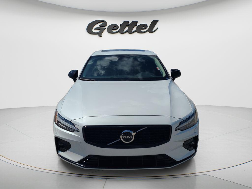 Volvo S60 2023