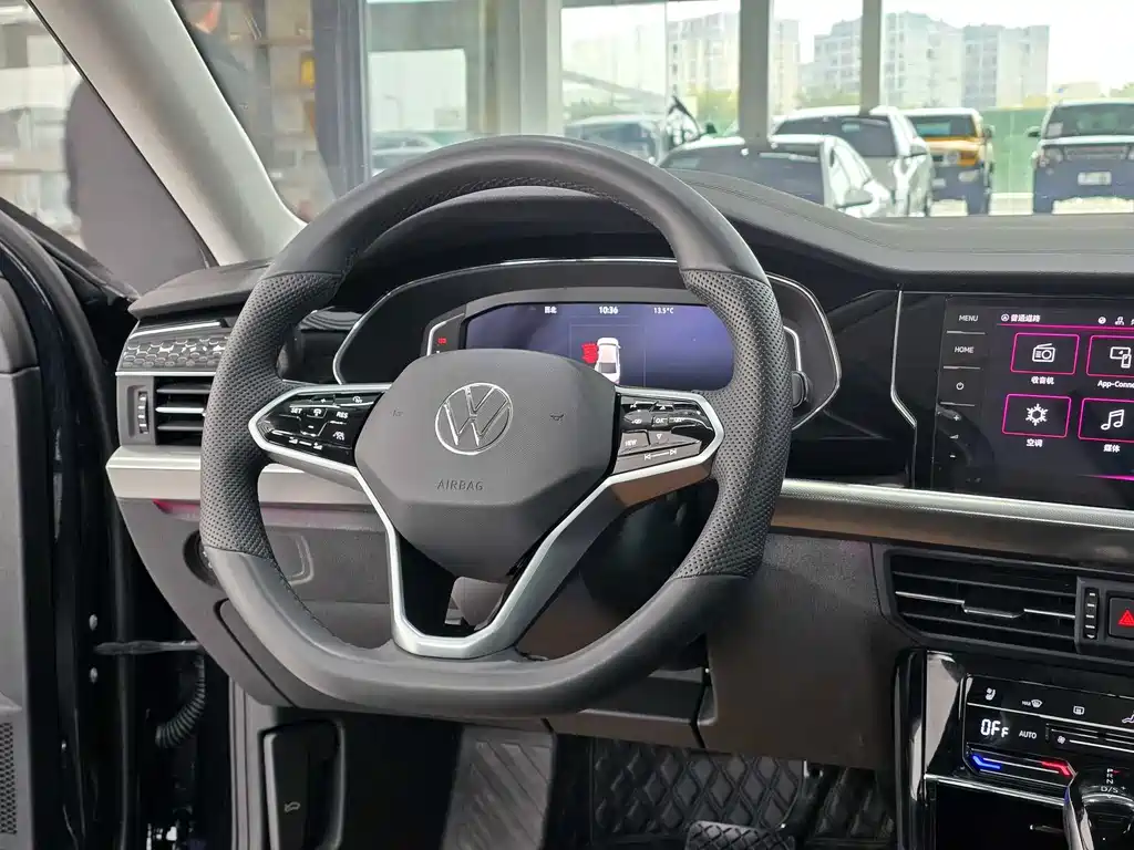 Volkswagen Passat 2024