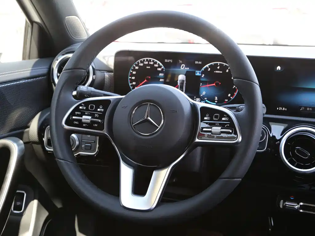 Mercedes-Benz A-Класс 2022