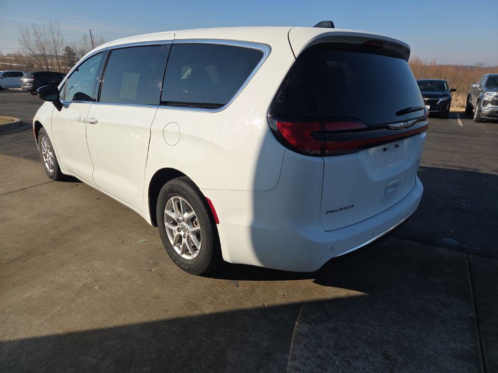 Chrysler Pacifica 2024