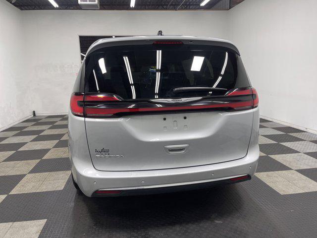 Chrysler Pacifica 2024