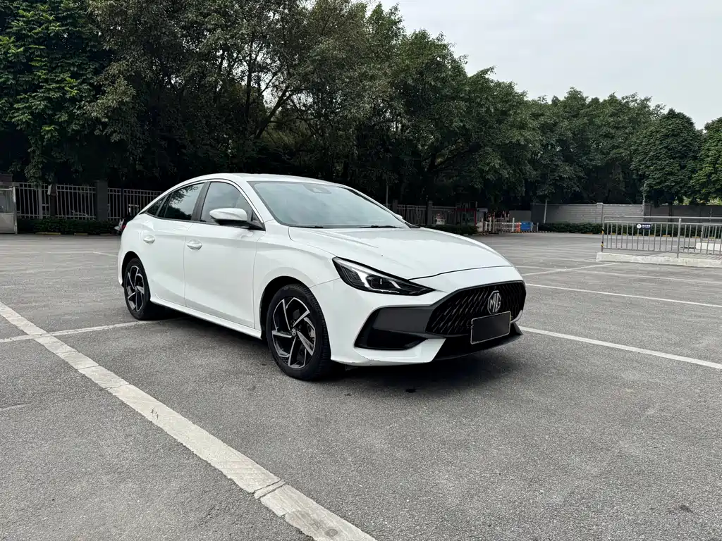 MG MG5 2021