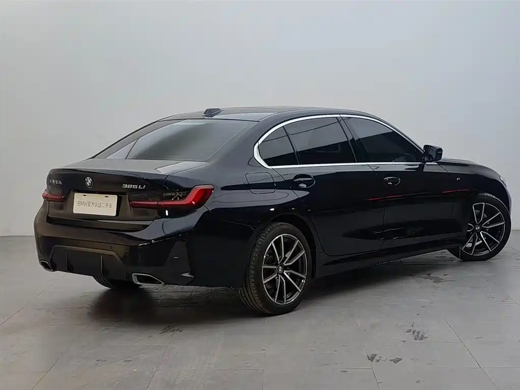BMW 3 серии 2025