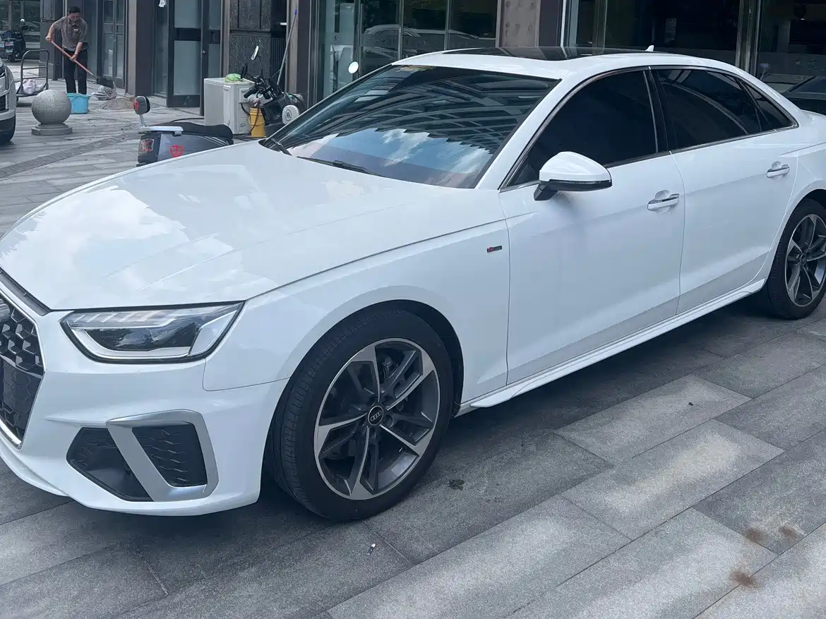 Audi A4 2024