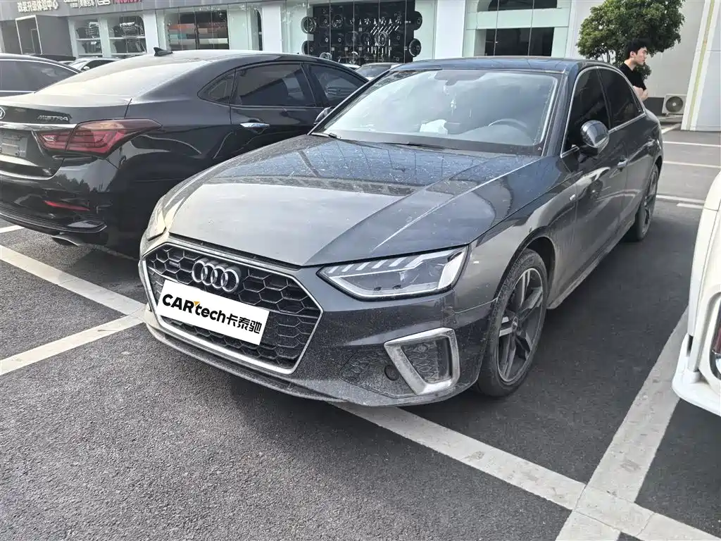 Audi A4 2021