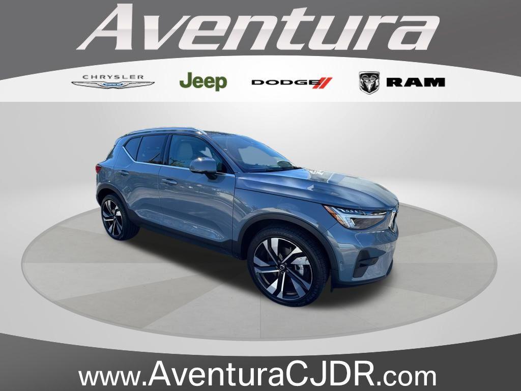 Volvo XC40 2023