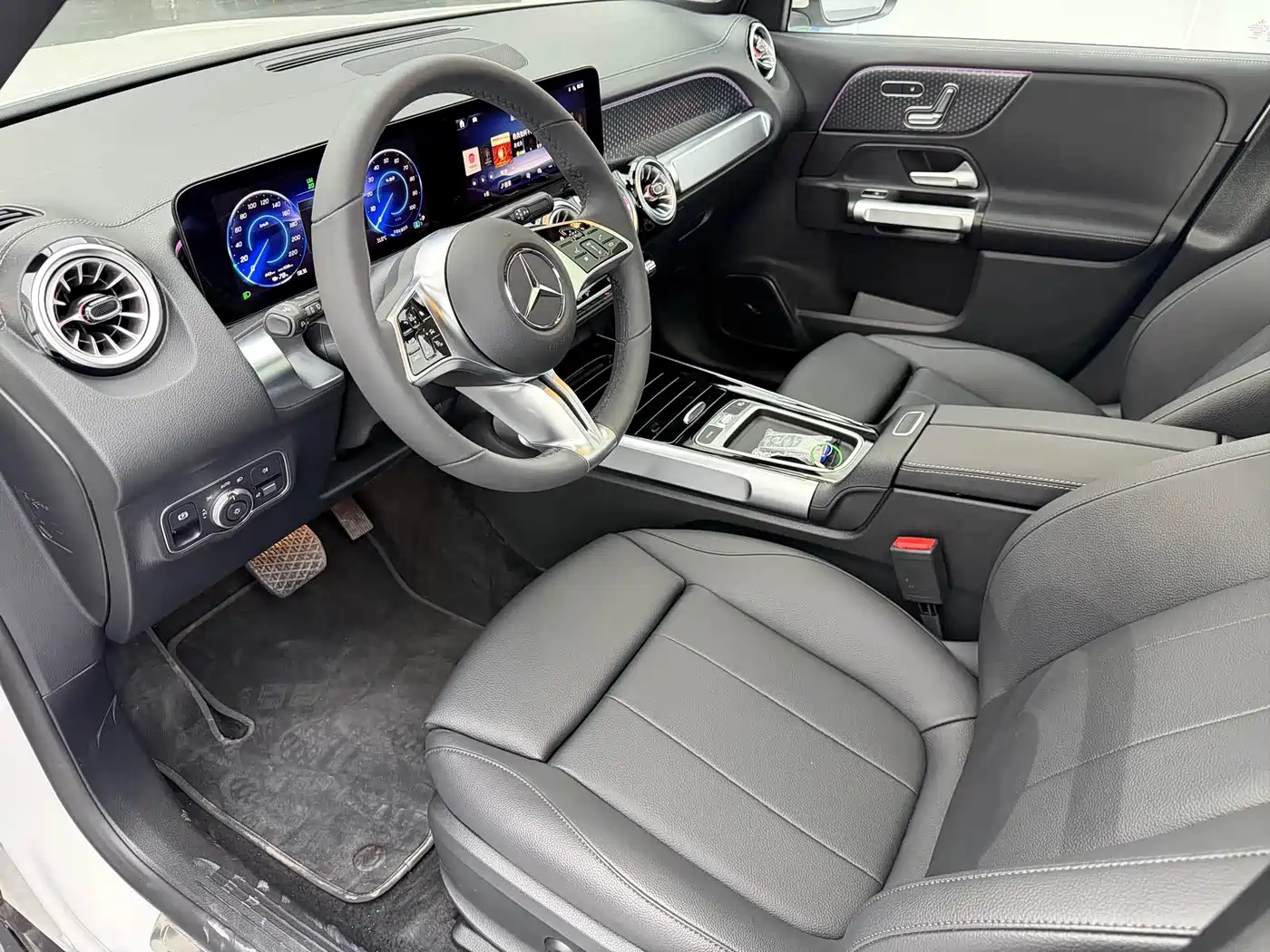 Mercedes-Benz EQB 2025