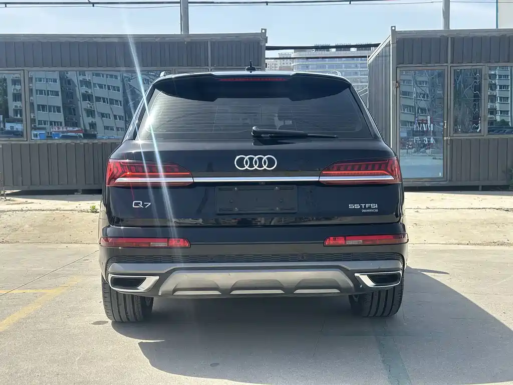 Audi Q7 2021