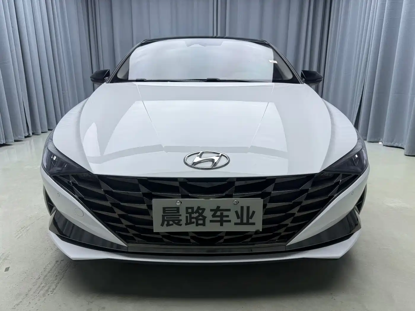 Hyundai Elantra 2022