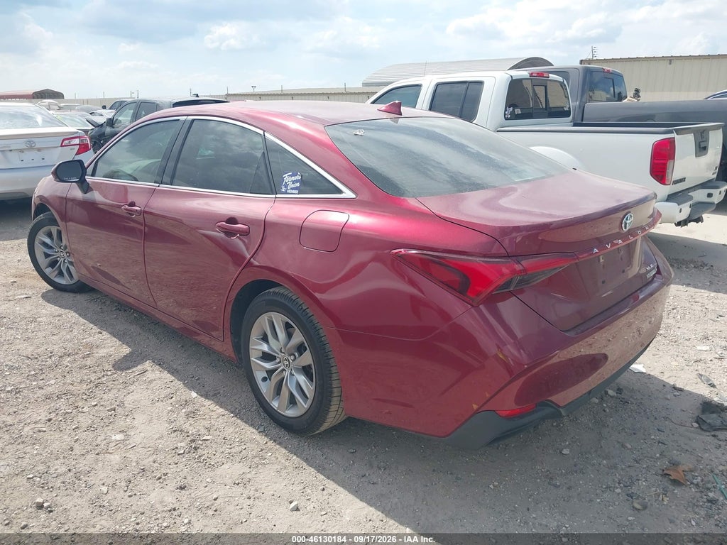 Toyota Avalon 2022