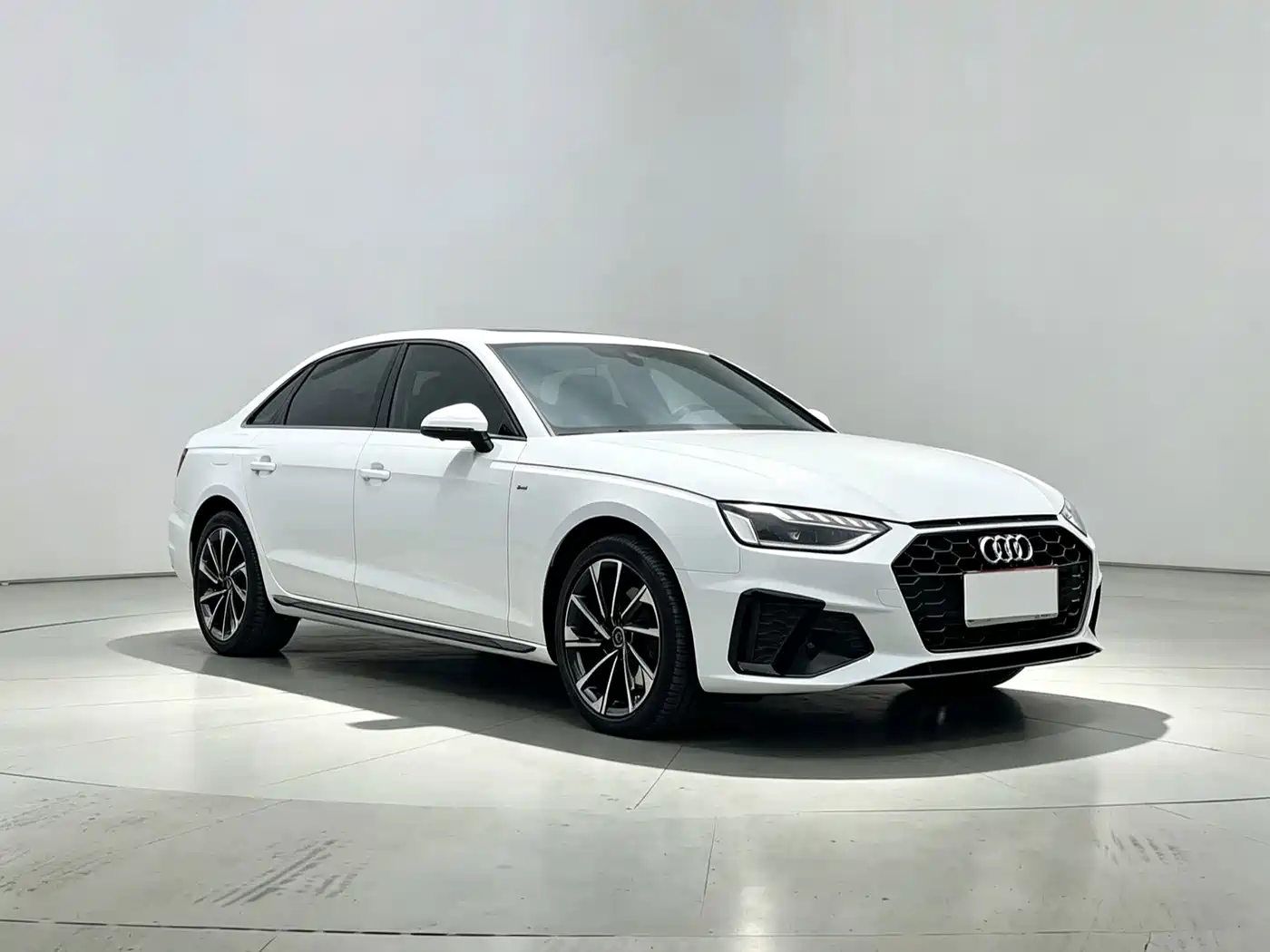 Audi A4 2023