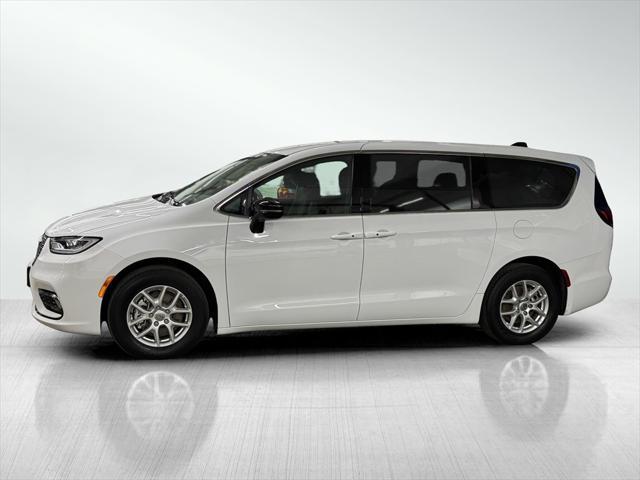 Chrysler Pacifica 2024