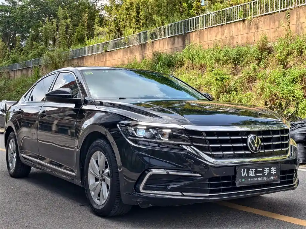 Volkswagen Passat 2021