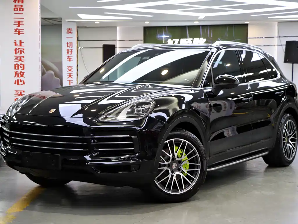 Porsche Cayenne 2021