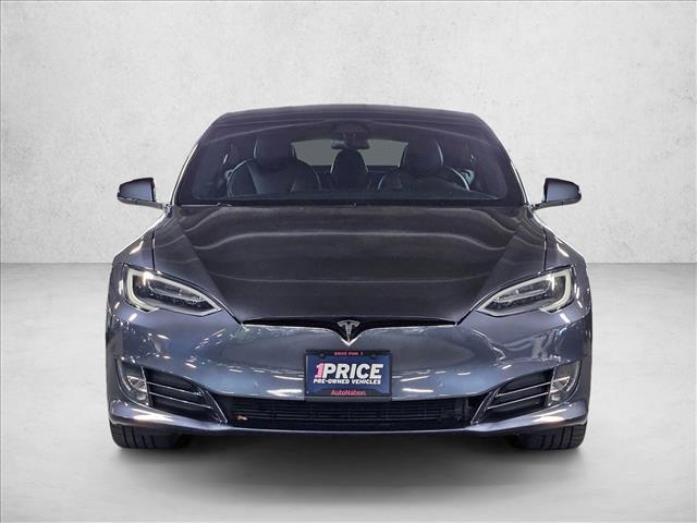 Tesla Model S 2021