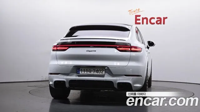 Porsche Cayenne 2021