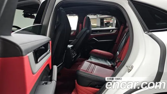 Porsche Cayenne 2024