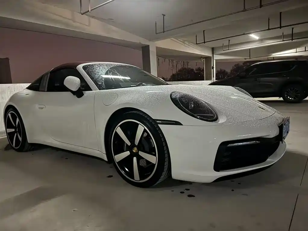 Porsche 911 2023