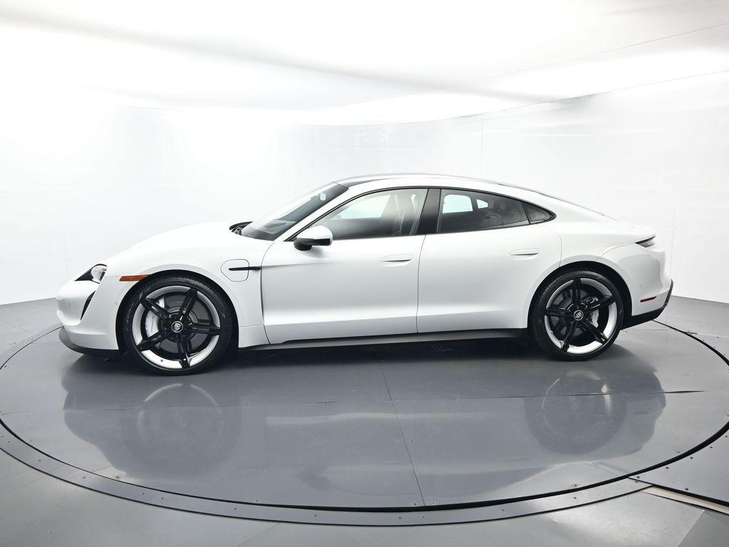 Porsche Taycan 2023