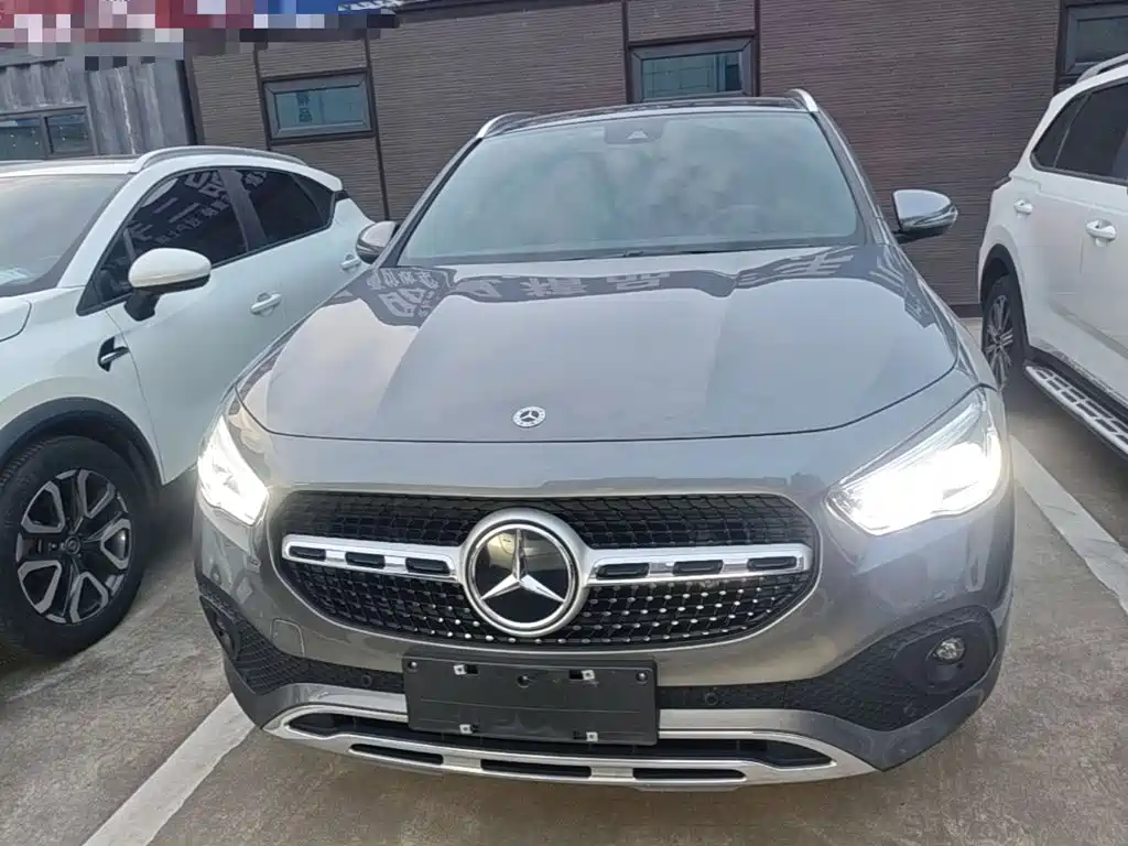 Mercedes-Benz GLA 2023
